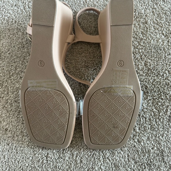 DREAMPARIS Nude Wedge Sandals - Size 9 - Picture 2 of 7